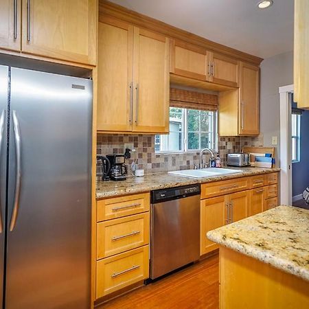 Апартаменти Stylish 2 Bed & 2 Bath At The Heart Of Hollywood With Free Parking - One Car Only Лос-Анджелес Екстер'єр фото