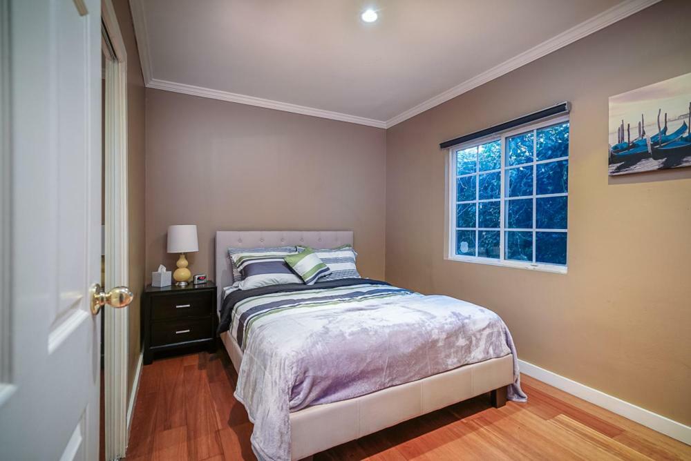 Апартаменти Stylish 2 Bed & 2 Bath At The Heart Of Hollywood With Free Parking - One Car Only Лос-Анджелес Екстер'єр фото